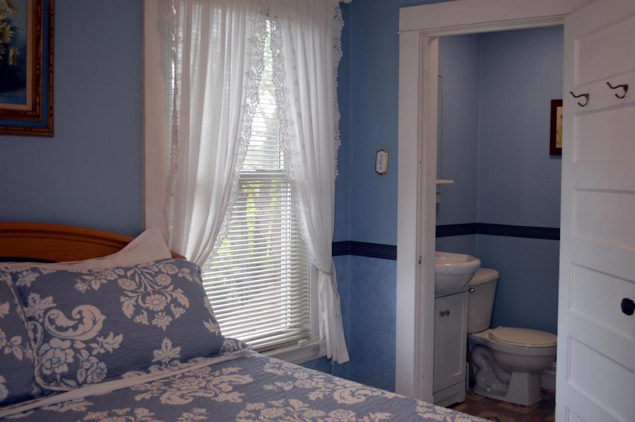 Strathaird Bed And Breakfast Ниагара-Фолс Экстерьер фото