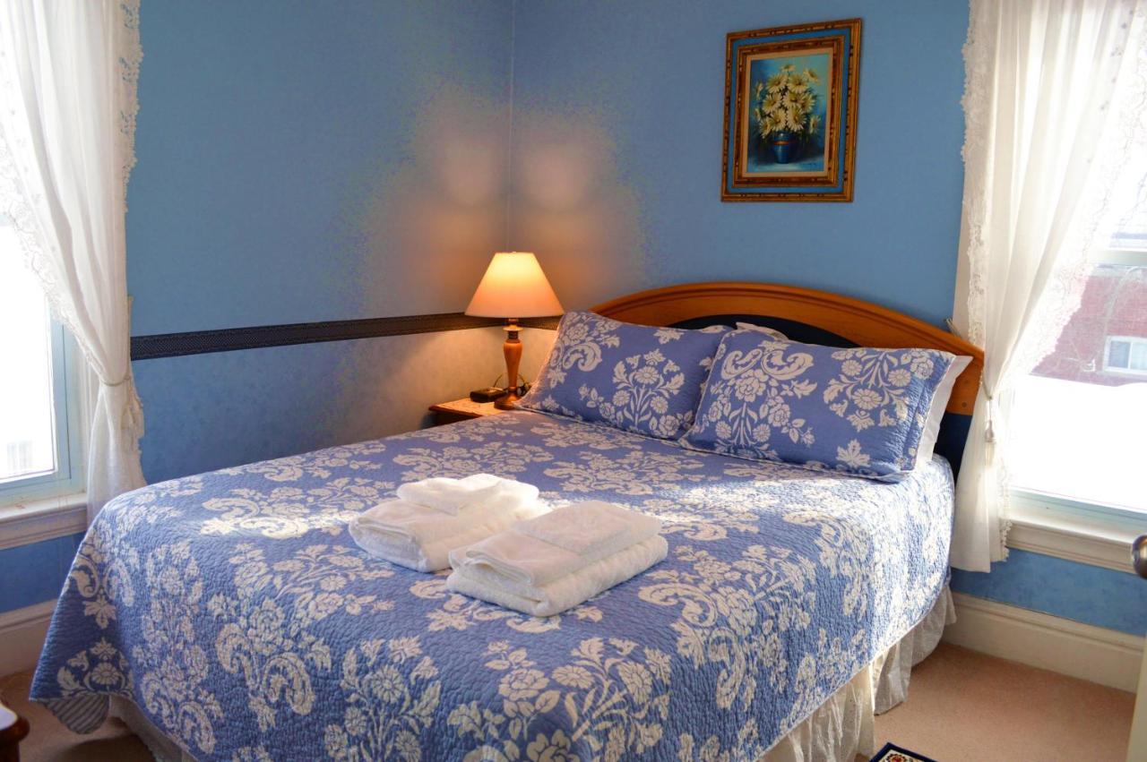 Strathaird Bed And Breakfast Ниагара-Фолс Экстерьер фото