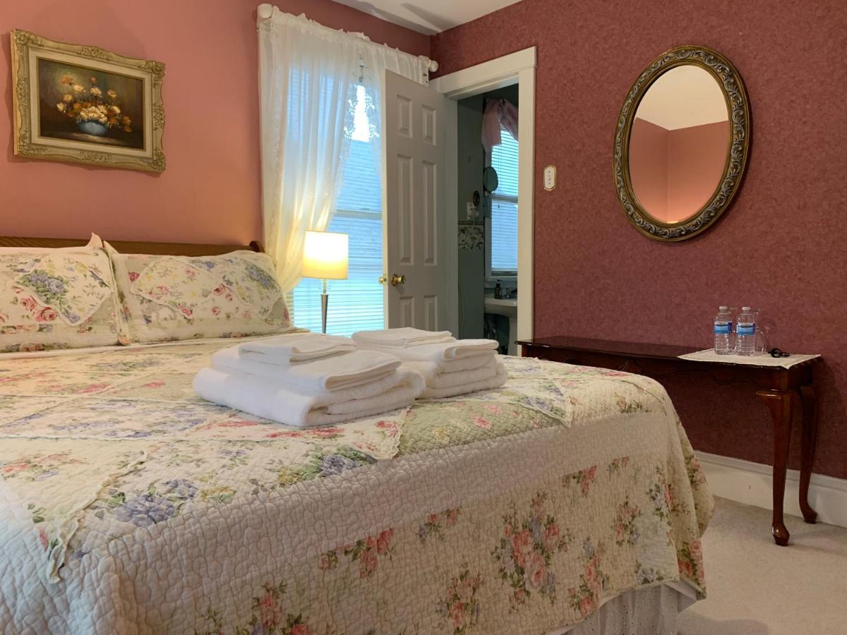 Strathaird Bed And Breakfast Ниагара-Фолс Экстерьер фото