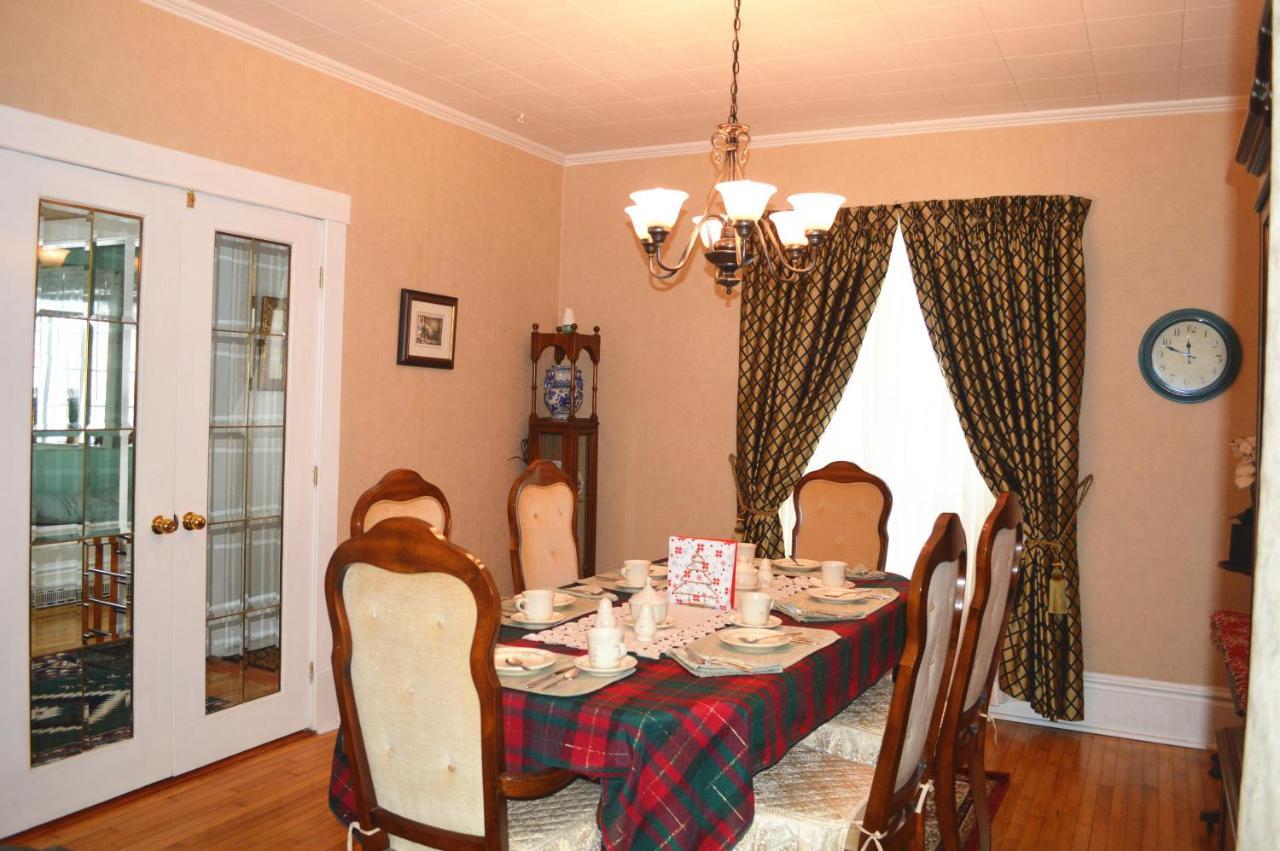 Strathaird Bed And Breakfast Ниагара-Фолс Экстерьер фото